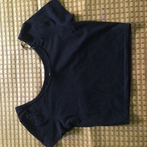 H&M Tops - PEACHY Black Crop Top H&M Tops - PEACHY Black Crop Top